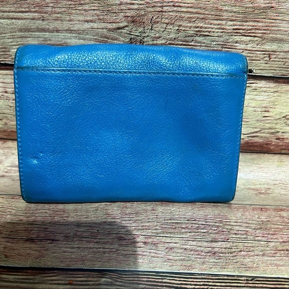 Isaac Mizrahi Blue Wallet - Picture 2 of 9